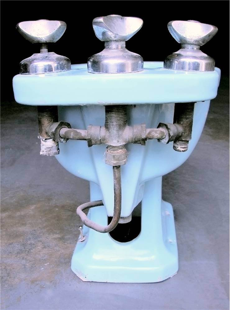 Old Bidet 1967